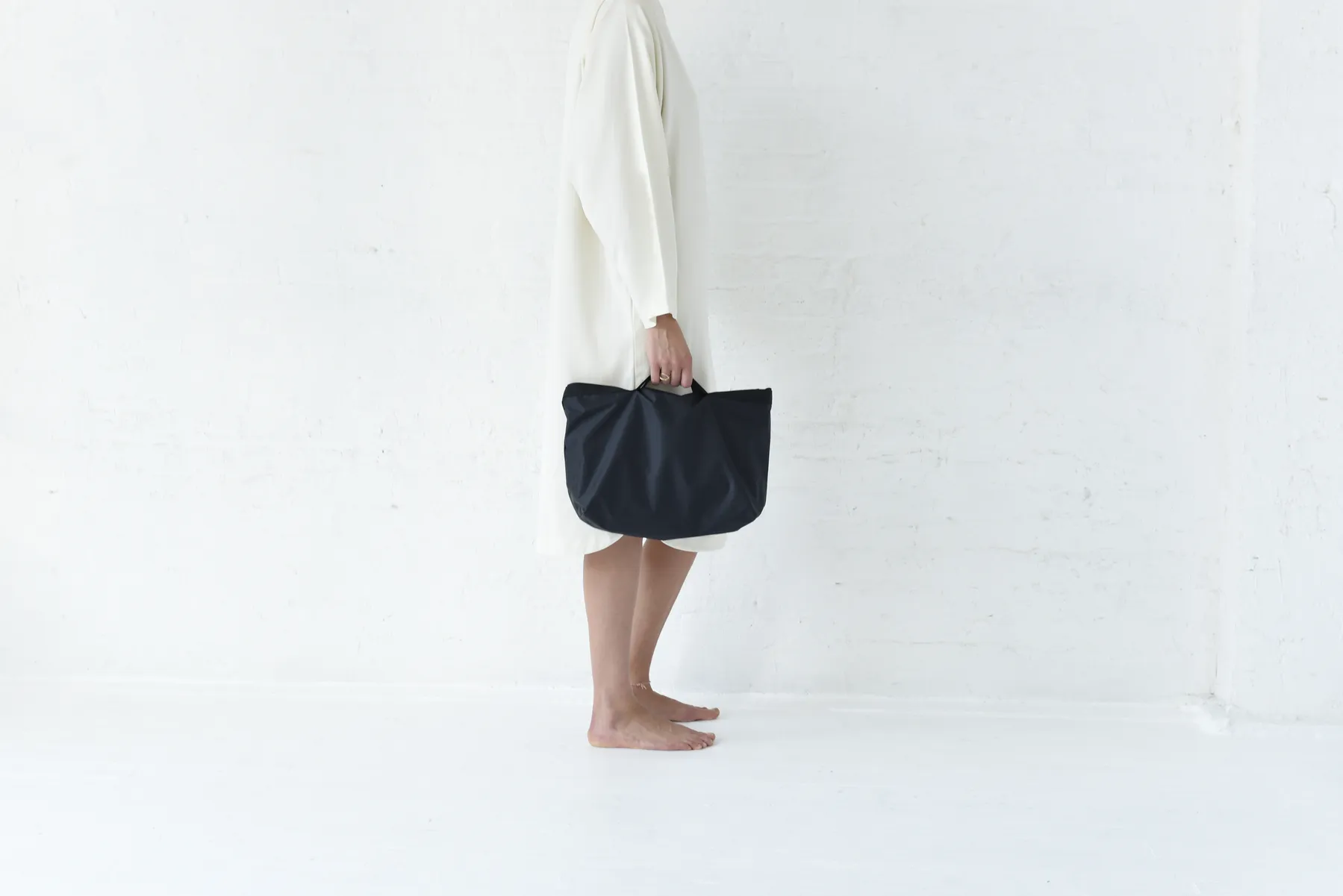 8.6.4 Design 2-way Nylon Tote Black