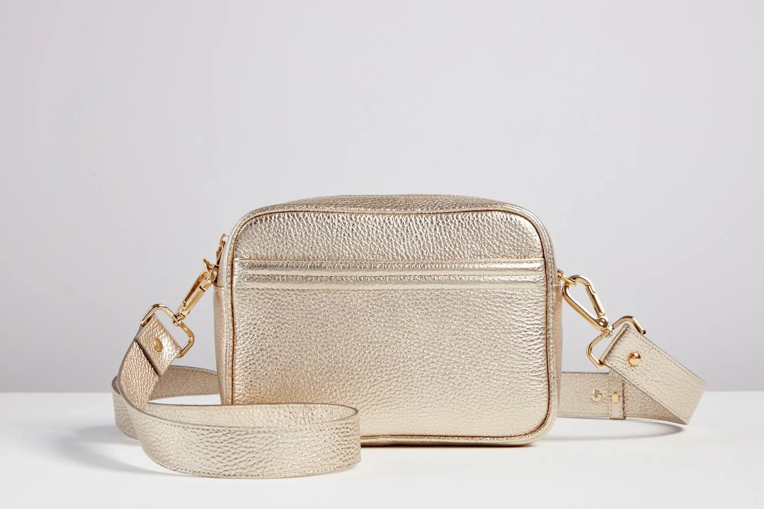 flo&sue Gold Italian Leather Crossbody Bag