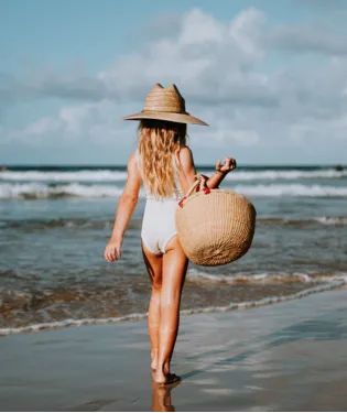Girls Surf Straw | Bingie