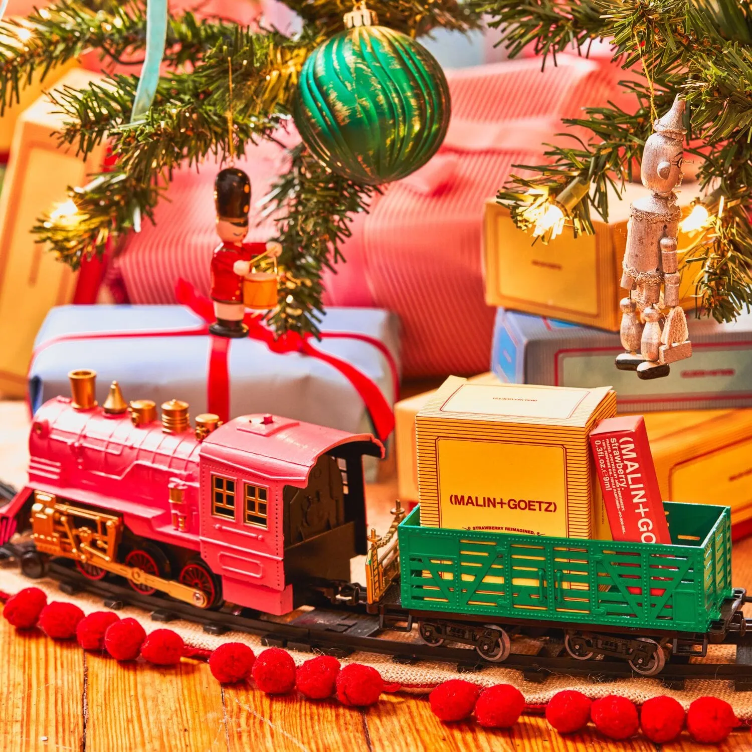(Malin Goetz) Strawberry Reimagined Holiday Set (7ml/67g)