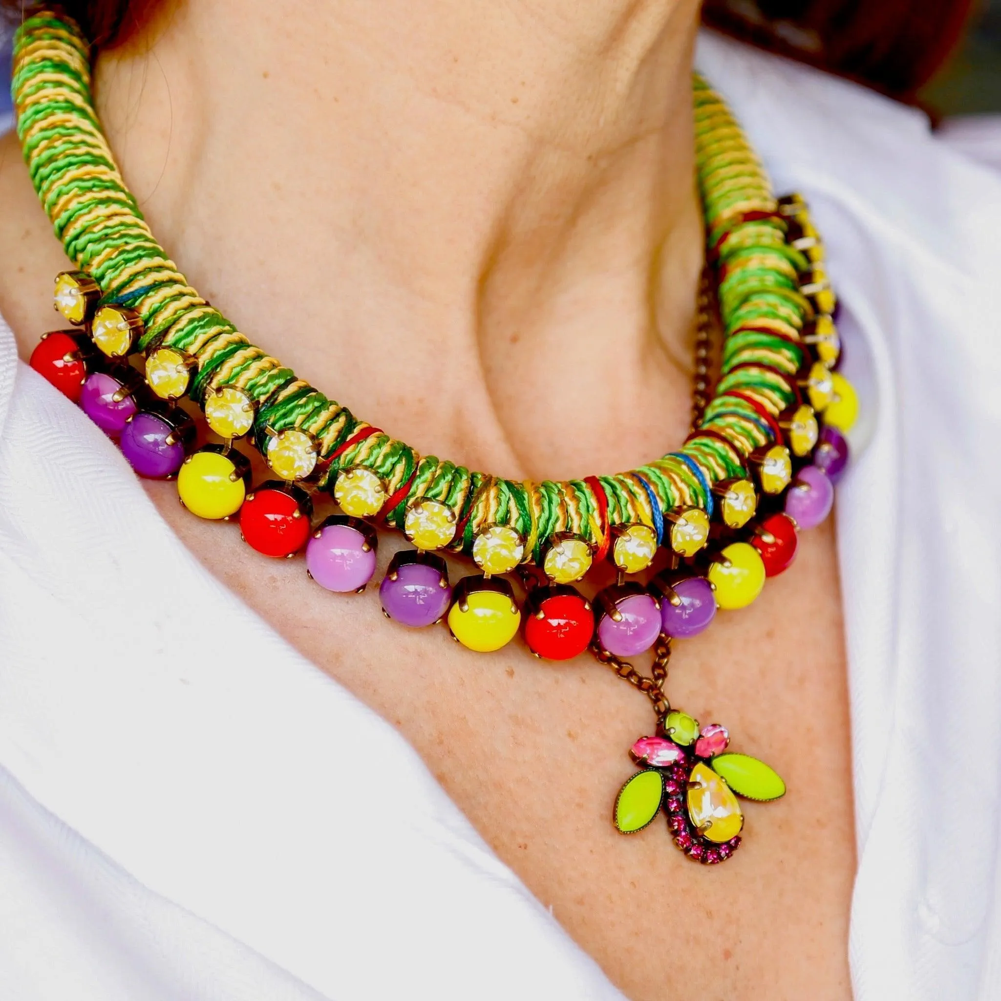 Multicolor Glass Stones Short Necklace