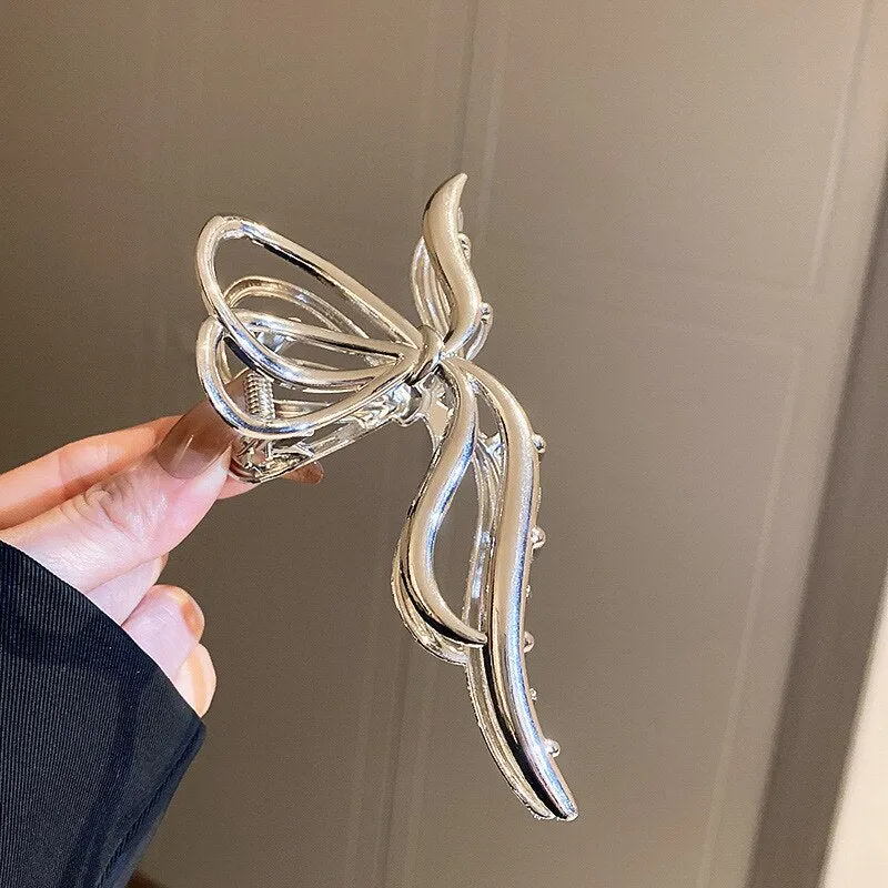 Pearl Lily Hair Clips with Butterfly Tassel