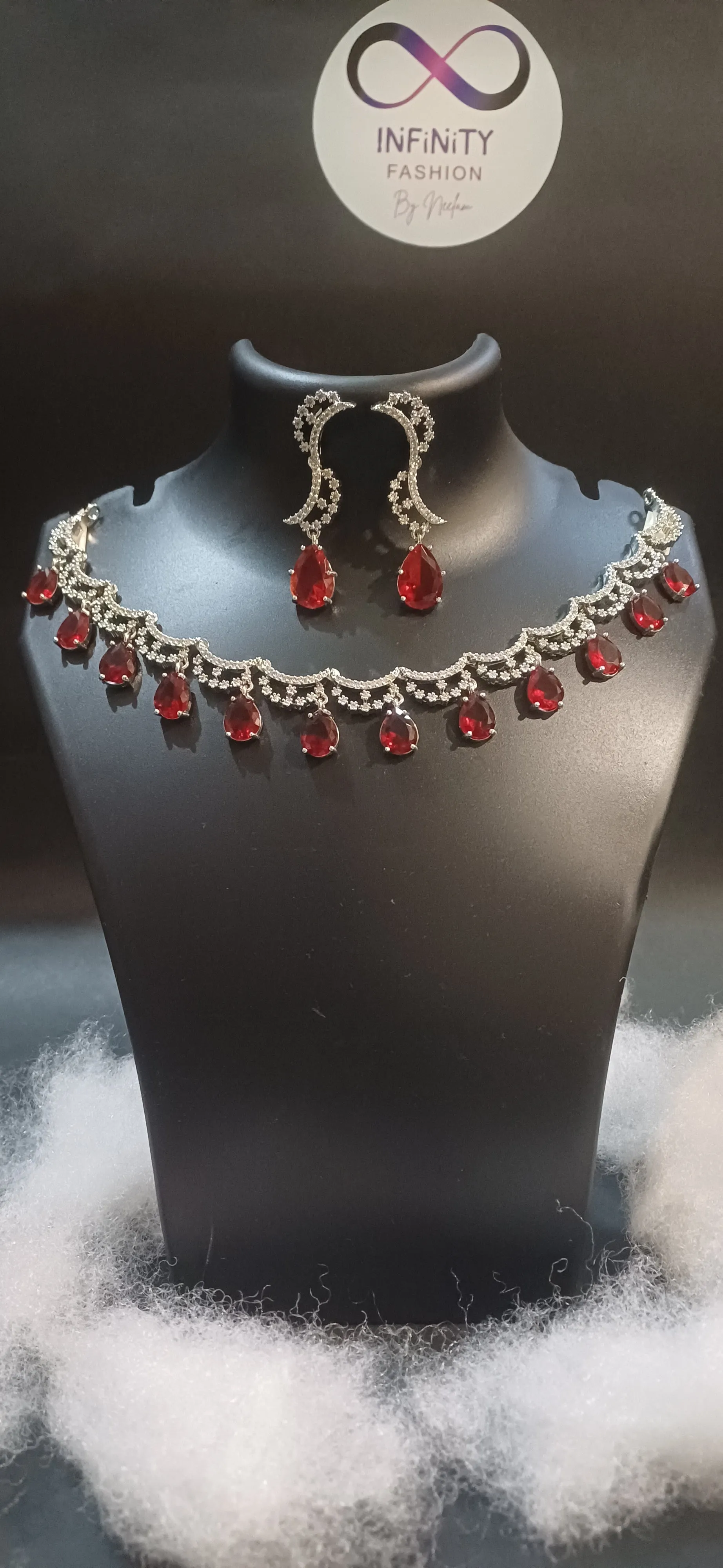 Rubylicious statement necklace with designer earrings