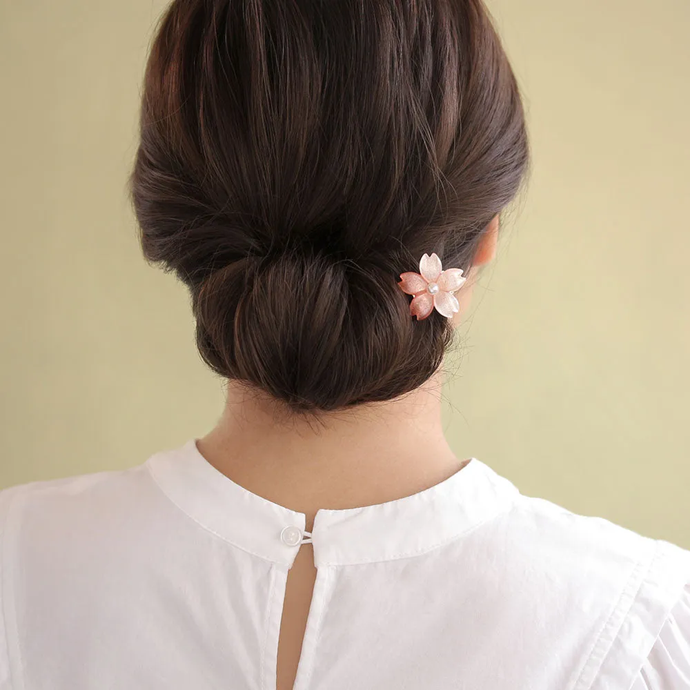 Small Sakura Hair Clip