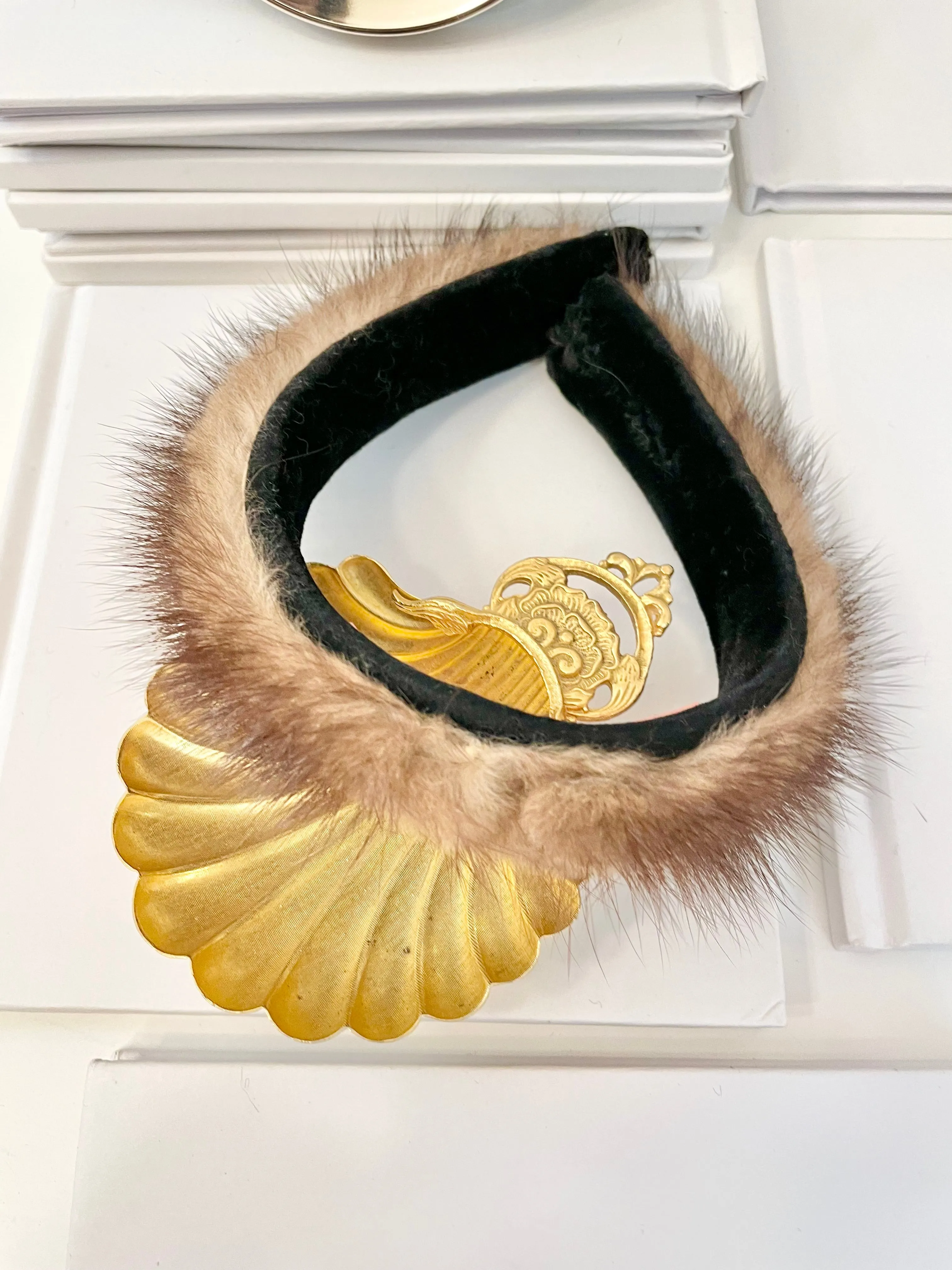 Vintage 1960's super chic, and preppy Mink headband.... so classy